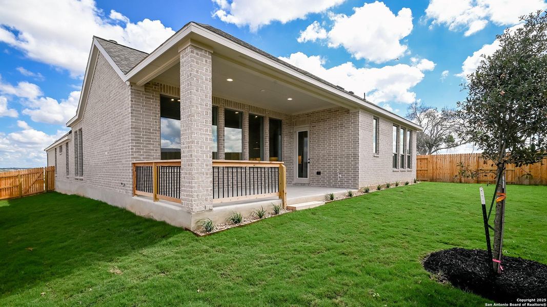 Exterior details and patio area of a home in Cibolo Valley Heights 65', Cibolo (Image 3).