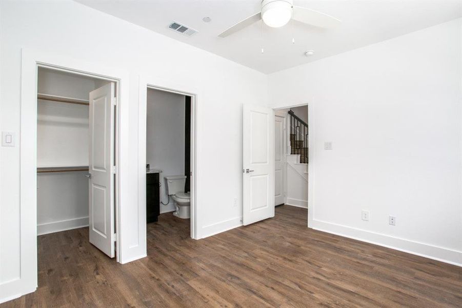 Image 21 of a home in .