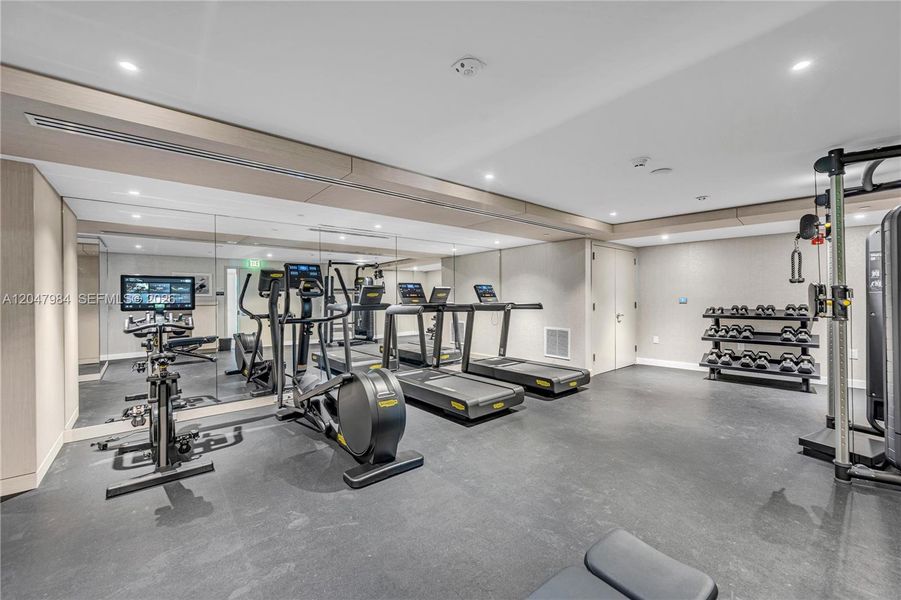 Community amenities in , Bay Harbor Islands (Image 37).