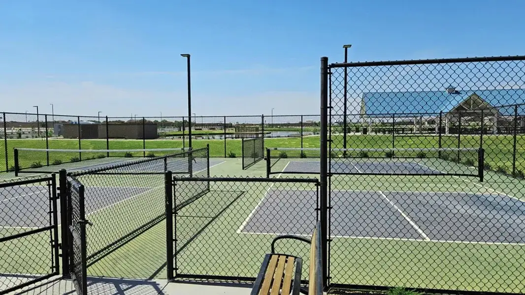 Community amenities in Wales Ranch, San Tan Valley (Image 9).