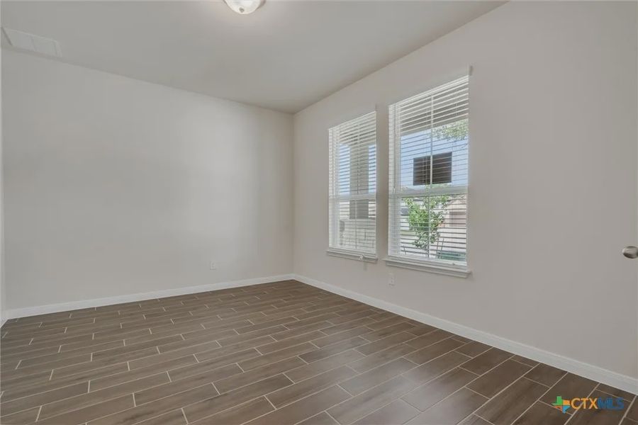 Representative unfurnished interior of a home built from the CHESEAPEAKE 3419SMR3CG by Saratoga Homes in Heritage Oaks, Killeen (Image 38). Representative unfurnished interior of a home built from the CHESEAPEAKE 3419SMR3CG by Saratoga Homes in Heritage Oaks, Killeen (Image 38).
