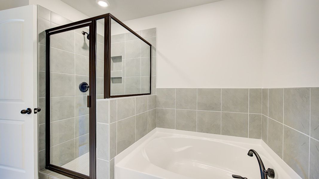 Representative furnished interior of a home built from the Ridgewood by DRB Homes in Kingston, Locust Grove (Image 28).