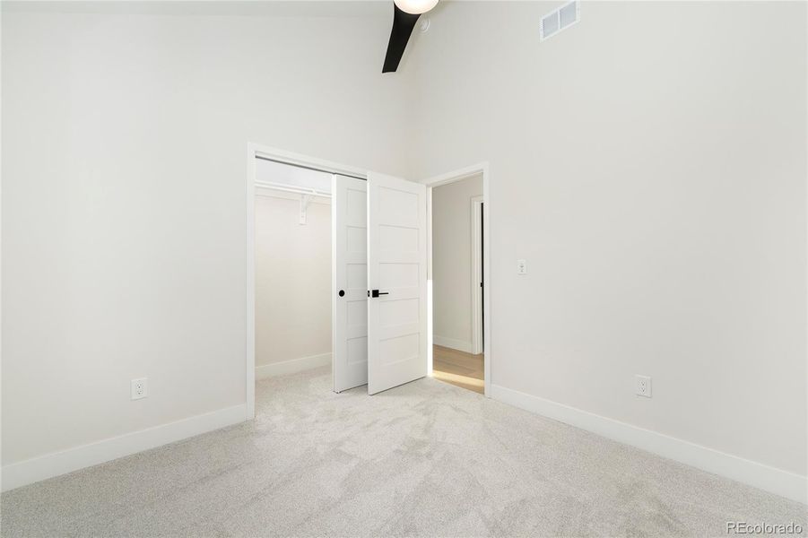 Spacious, unfurnished interior of a new home in , Winter Park (Image 21).
