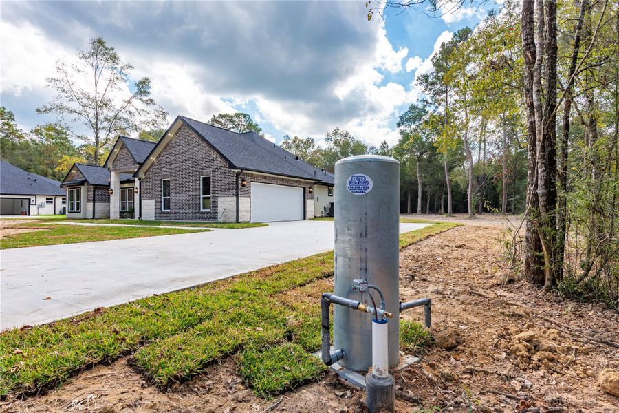 Exterior details and patio area of a home in , Dayton (Image 35). Exterior details and patio area of a home in , Dayton (Image 35).