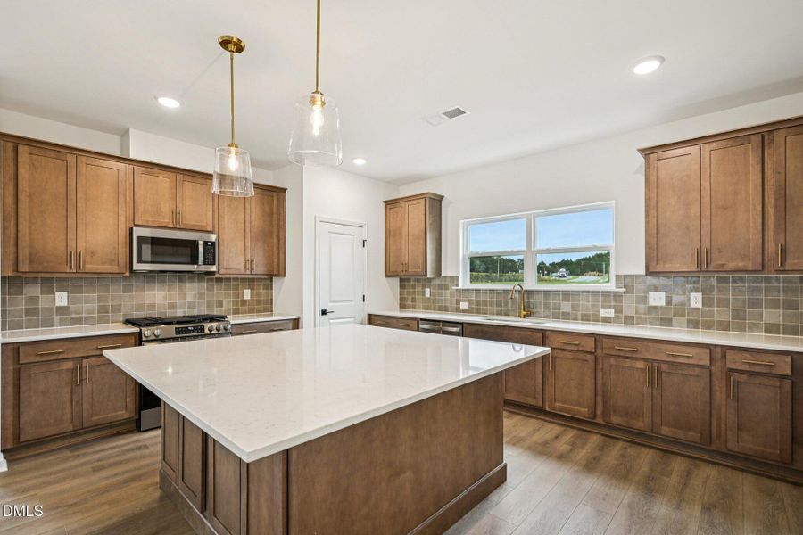 12-web-or-mls-Quarry Rd-S1410-012