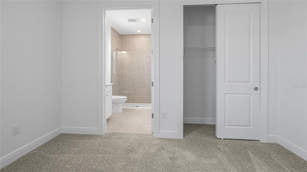 Spacious, unfurnished interior of a new home in Woodland Preserve, Parrish (Image 37).