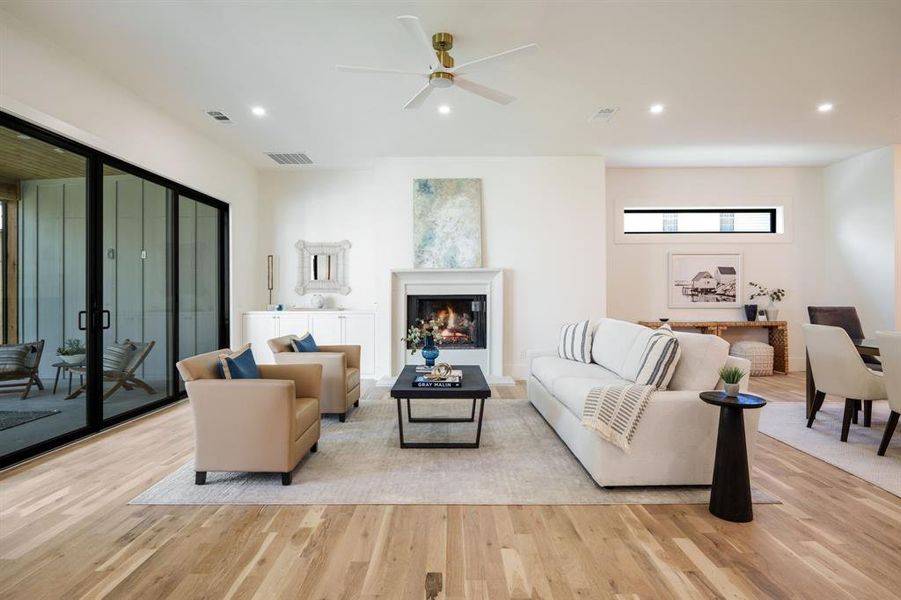 Furnished interior view inside a new home in , Dallas (Image 5).