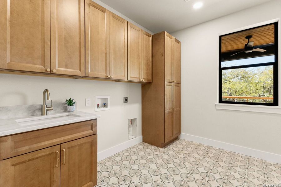 Furnished interior view inside a new home in , New Braunfels (Image 16).