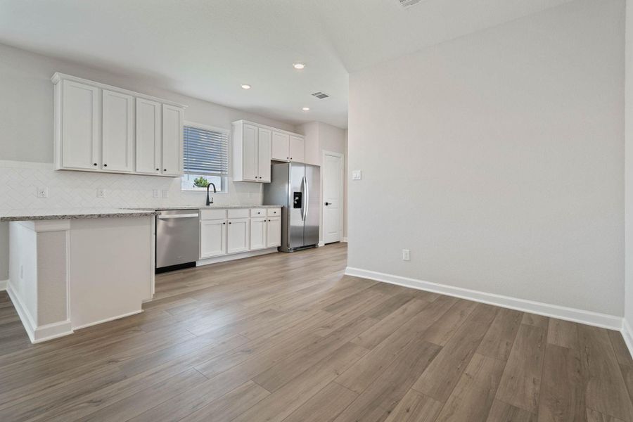 Spacious, unfurnished interior of a new home in Emberly, Beasley (Image 9).
