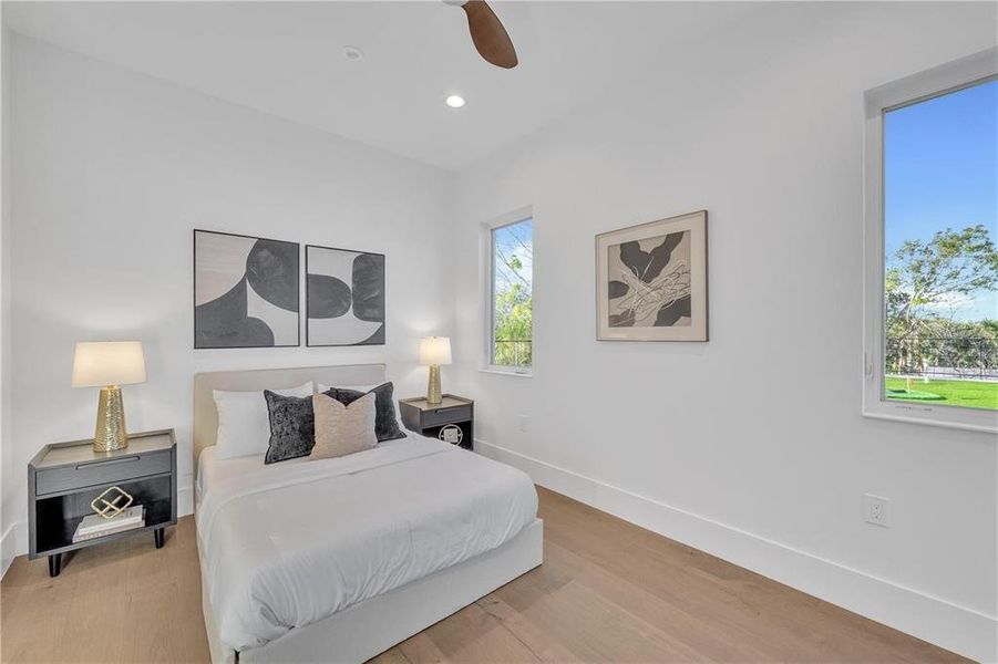 Furnished interior view inside a new home in , Sarasota (Image 46).