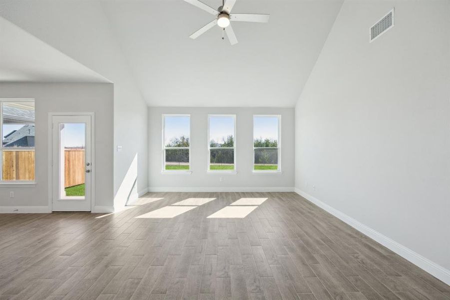 Spacious, unfurnished interior of a new home in Sicily, Princeton (Image 15).