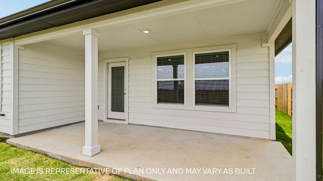 Representative exterior details of a home built from the The Gaven by D.R. Horton in Briarwood, Elgin (Image 21).