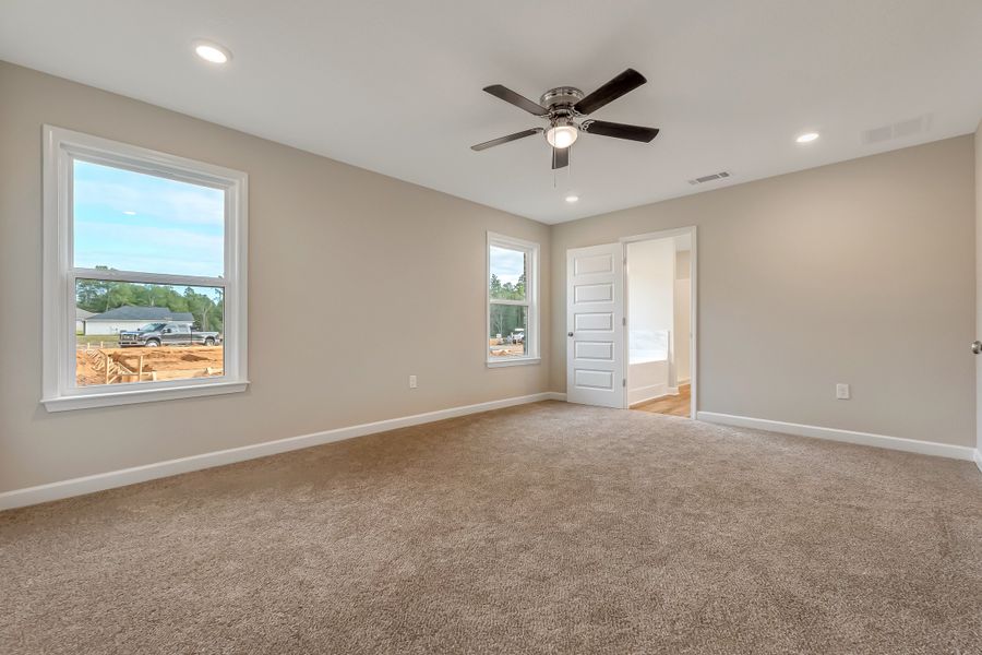 Representative unfurnished interior of a home built from the Dalton by CJL Homes in Oak Hollow, Crestview (Image 35).