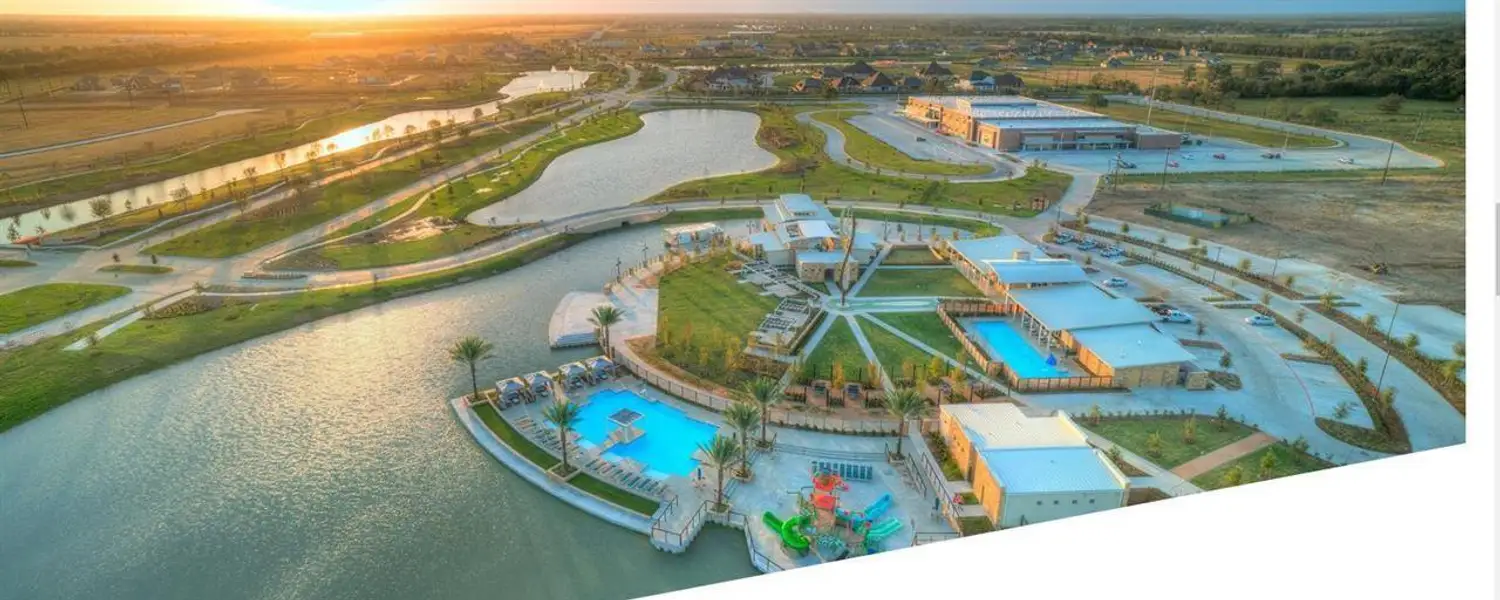 Community amenities in Meridiana 65', Manvel (Image 6).