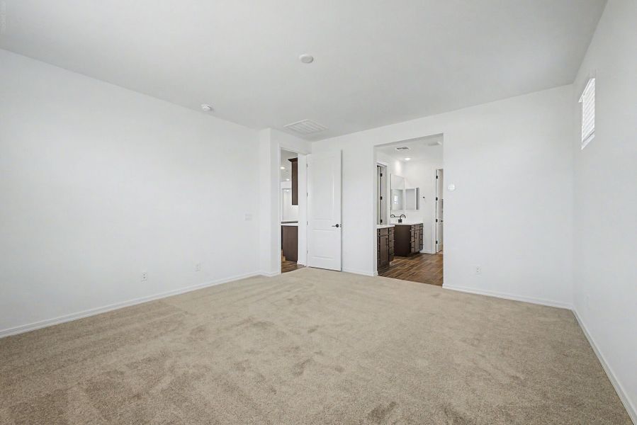 Spacious, unfurnished interior of a new home in Pinnacle at San Tan Heights, San Tan Valley (Image 12). Spacious, unfurnished interior of a new home in Pinnacle at San Tan Heights, San Tan Valley (Image 12).