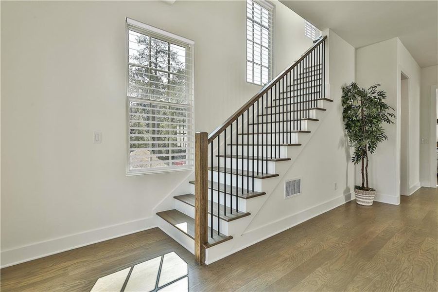 Spacious, unfurnished interior of a new home in Laurel Brooke, Peachtree City (Image 48).