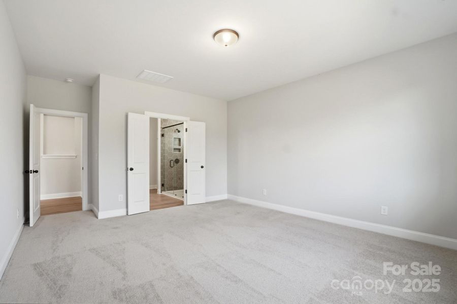 Spacious, unfurnished interior of a new home in , Sherrills Ford (Image 14).