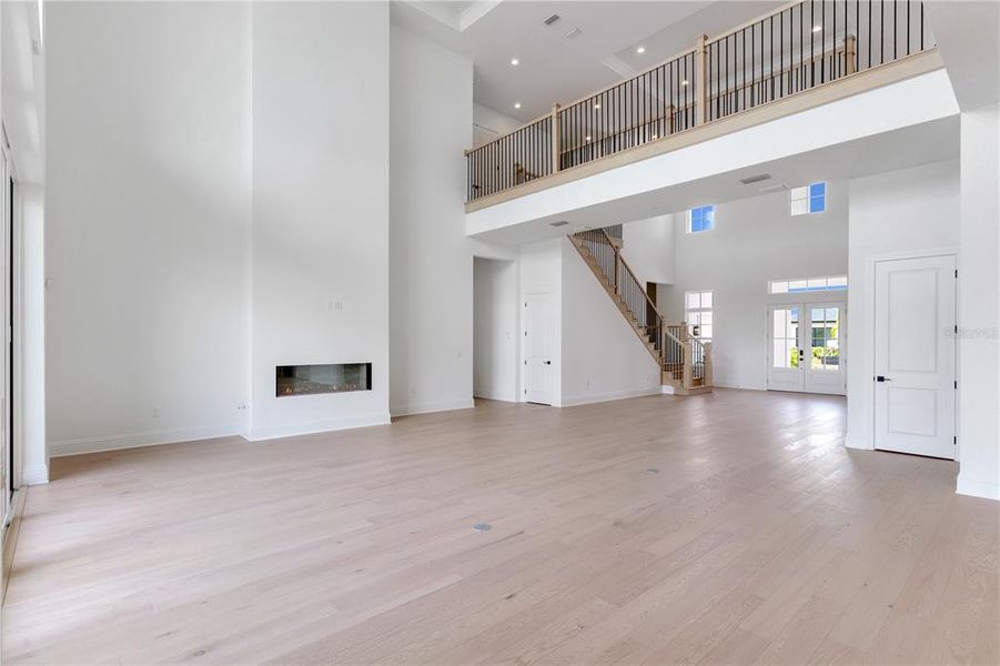 Spacious, unfurnished interior of a new home in , Orlando (Image 53).