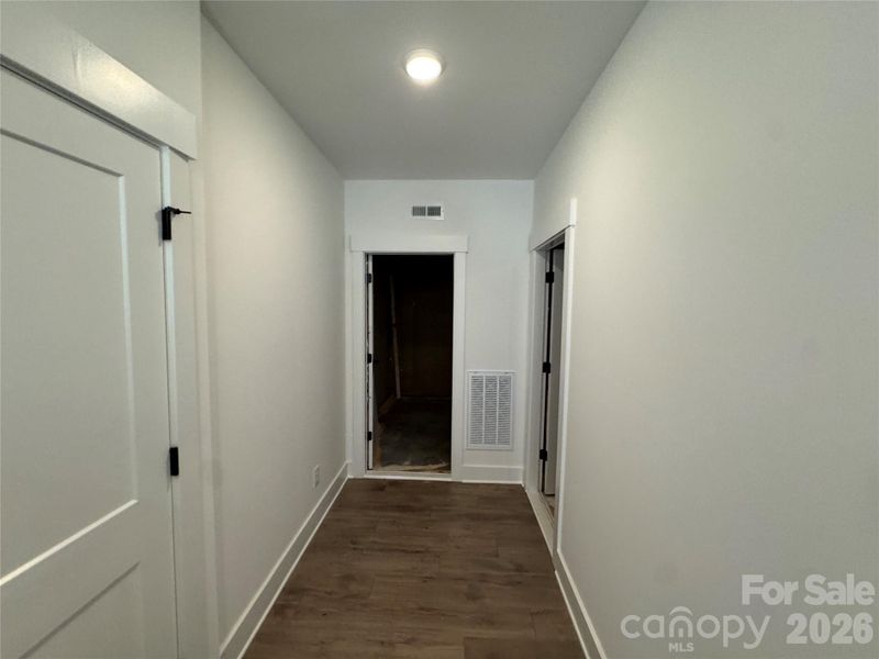 Spacious, unfurnished interior of a new home in Robinson Oaks, Gastonia (Image 22).