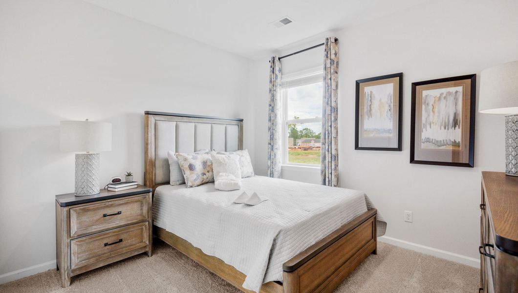 Representative furnished interior of a home built from the Hayden by D.R. Horton in Brookside Farms, Greer (Image 19).