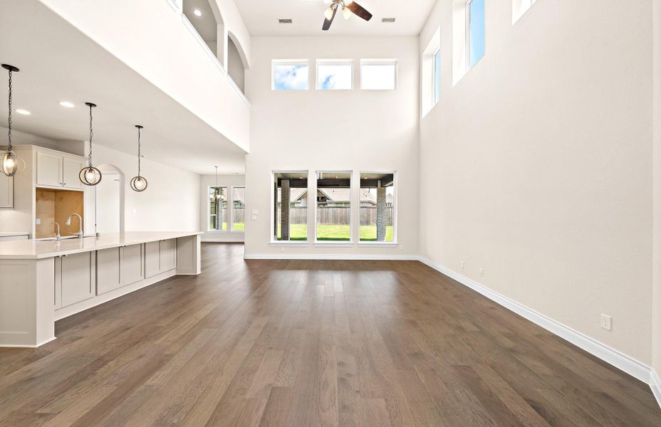 Spacious, unfurnished interior of a new home in Bridgeland 60′, Cypress (Image 24). Spacious, unfurnished interior of a new home in Bridgeland 60′, Cypress (Image 24).