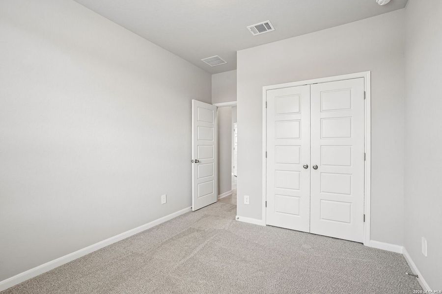 Spacious, unfurnished interior of a new home in Kallison Ranch, San Antonio (Image 34).
