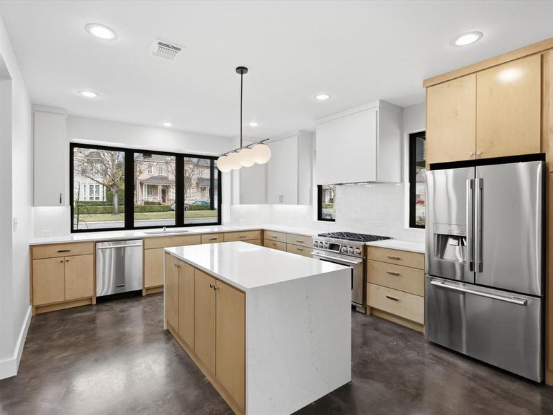 Furnished interior view inside a new home in , Fort Worth (Image 16).