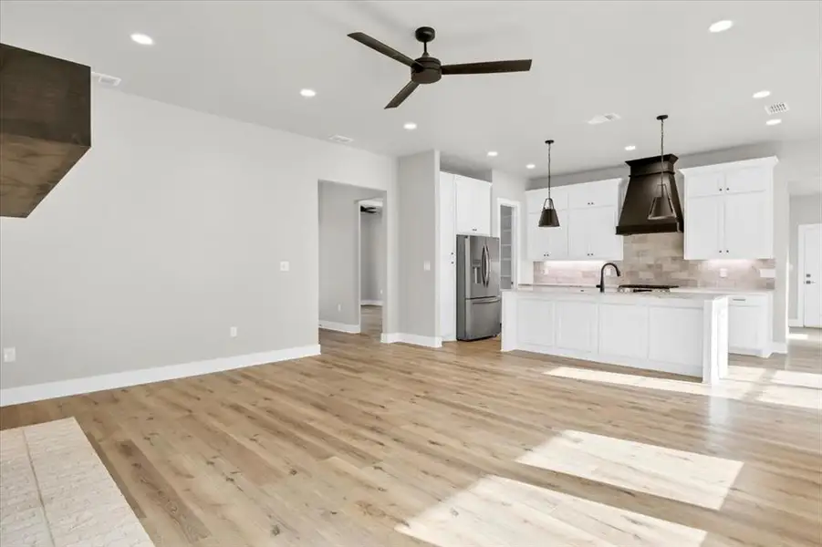 Spacious, unfurnished interior of a new home in , Lindale (Image 14). Spacious, unfurnished interior of a new home in , Lindale (Image 14).