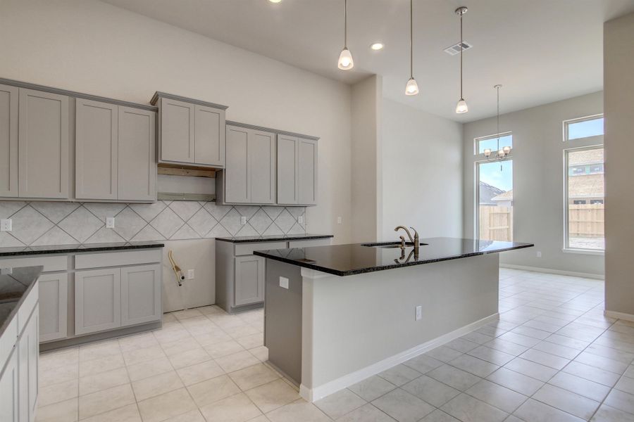Representative furnished interior of a home built from the Floor Plan 2922 by Colina Homes in Grand Magnolia, Magnolia (Image 7).
