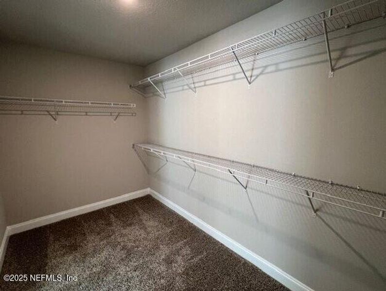 Spacious, unfurnished interior of a new home in Sawmill Branch, Palm Coast (Image 25).