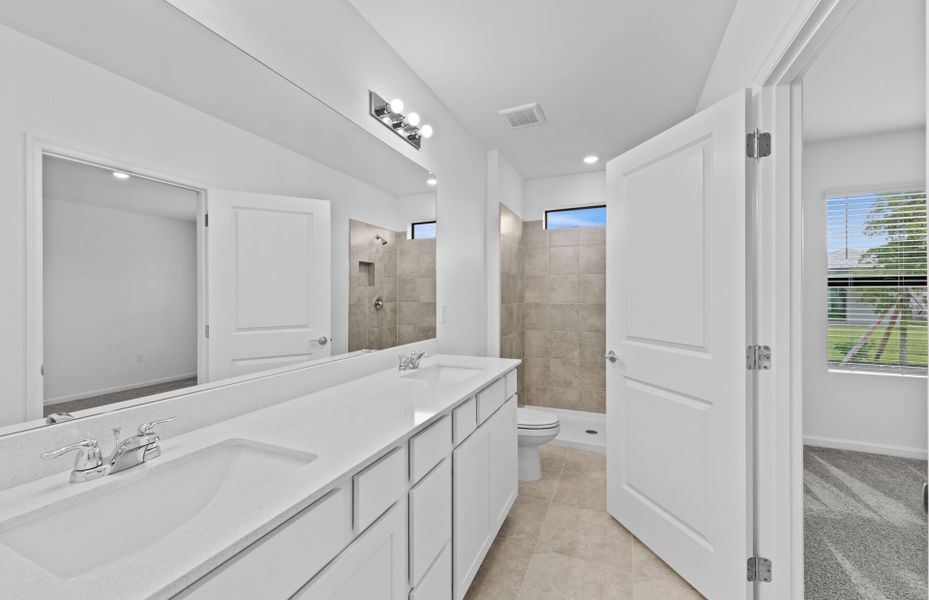 Furnished interior view inside a new home in Caloosa Cove, Labelle (Image 17).