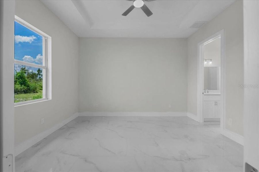 Spacious, unfurnished interior of a new home in , Lehigh Acres (Image 32).