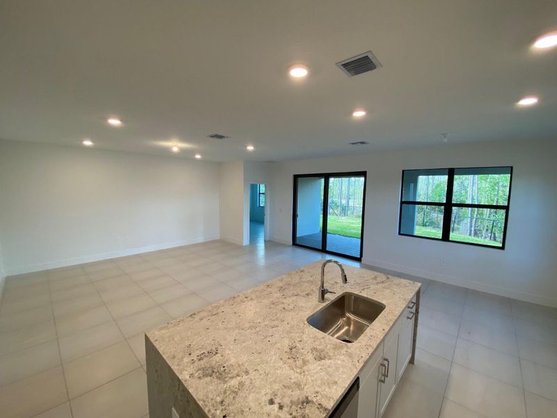 Image 13 of a home in Preserves at Park Trace.