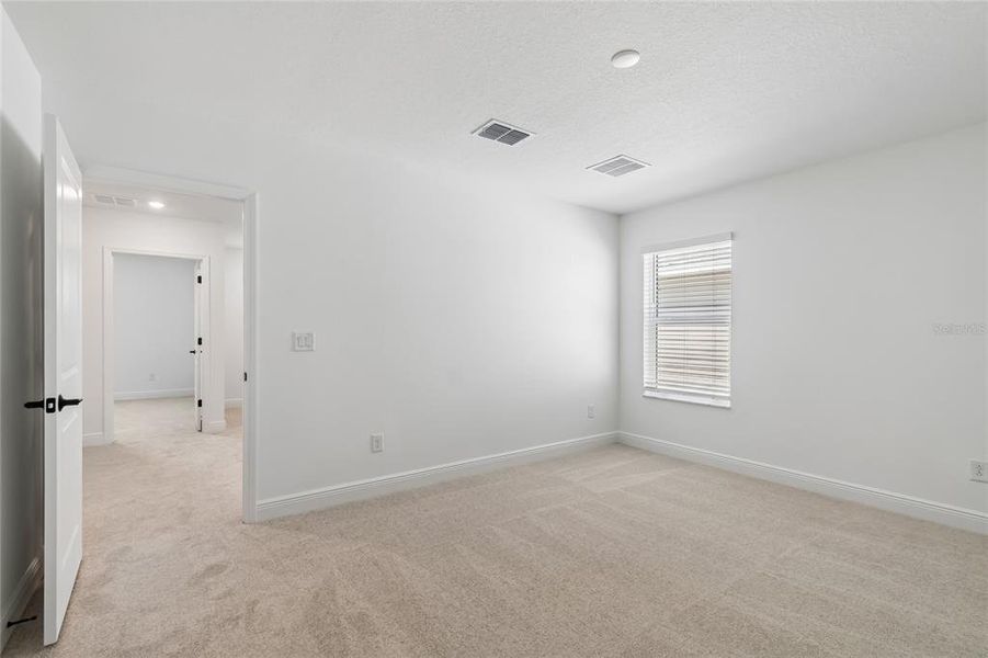 Spacious, unfurnished interior of a new home in SeaFlower, Bradenton (Image 23).