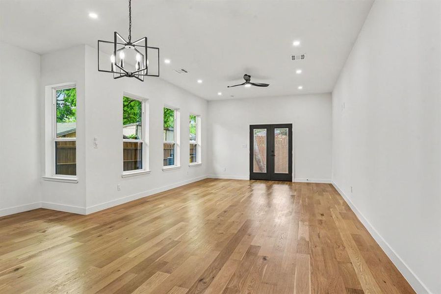 Spacious, unfurnished interior of a new home in , Dallas (Image 12).