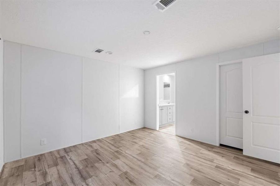Spacious, unfurnished interior of a new home in , Eatonton (Image 17).
