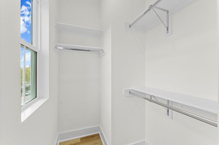 Spacious, unfurnished interior of a new home in , Houston (Image 19).