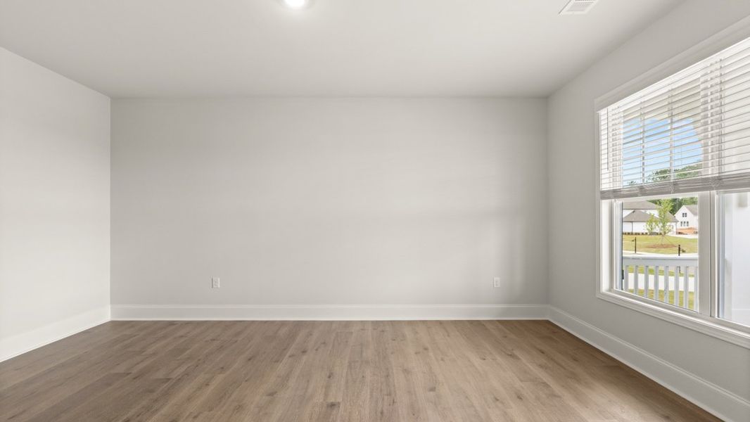 Spacious, unfurnished interior of a new home in Thalley Creek Estates, Cumming (Image 18). Spacious, unfurnished interior of a new home in Thalley Creek Estates, Cumming (Image 18).