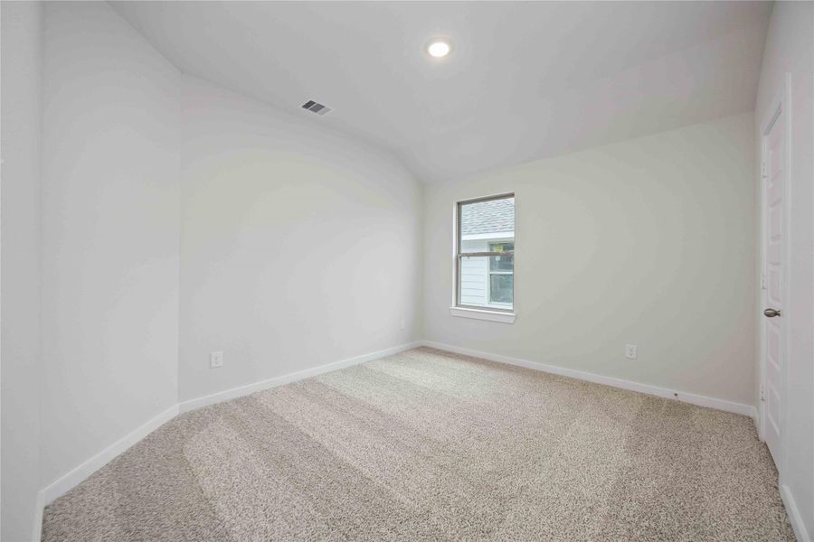 Spacious, unfurnished interior of a new home in Granger Pines, Conroe (Image 19). Spacious, unfurnished interior of a new home in Granger Pines, Conroe (Image 19).