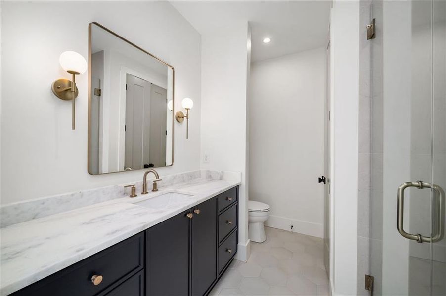 Furnished interior view inside a new home in , Roswell (Image 43).