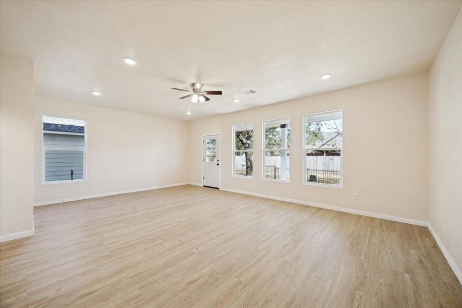 Spacious, unfurnished interior of a new home in , Montgomery (Image 20).