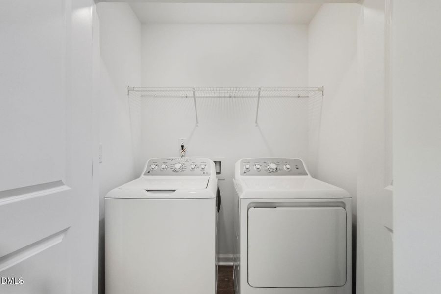 SUN_ElmGrove_Pic_Wyatt_QMI_31_Laundry_1o