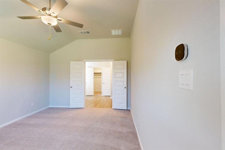 Spacious, unfurnished interior of a new home in Mobberly Farms, Pilot Point (Image 23).