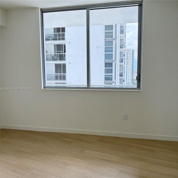 Spacious, unfurnished interior of a new home in , Miami (Image 17).