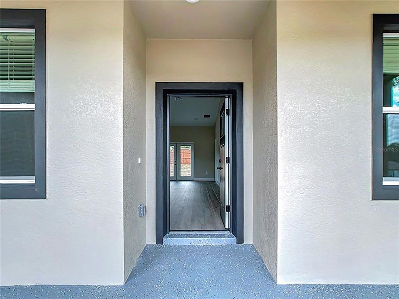 Exterior details and patio area of a home in , Ocala (Image 15).