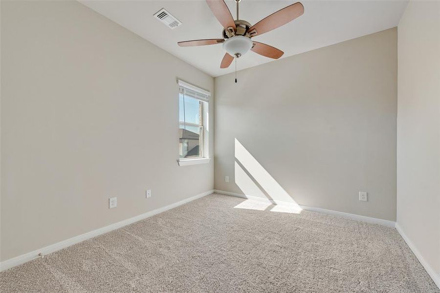 Spacious, unfurnished interior of a new home in Lakeside at Viridian - Villa Series, Arlington (Image 9).