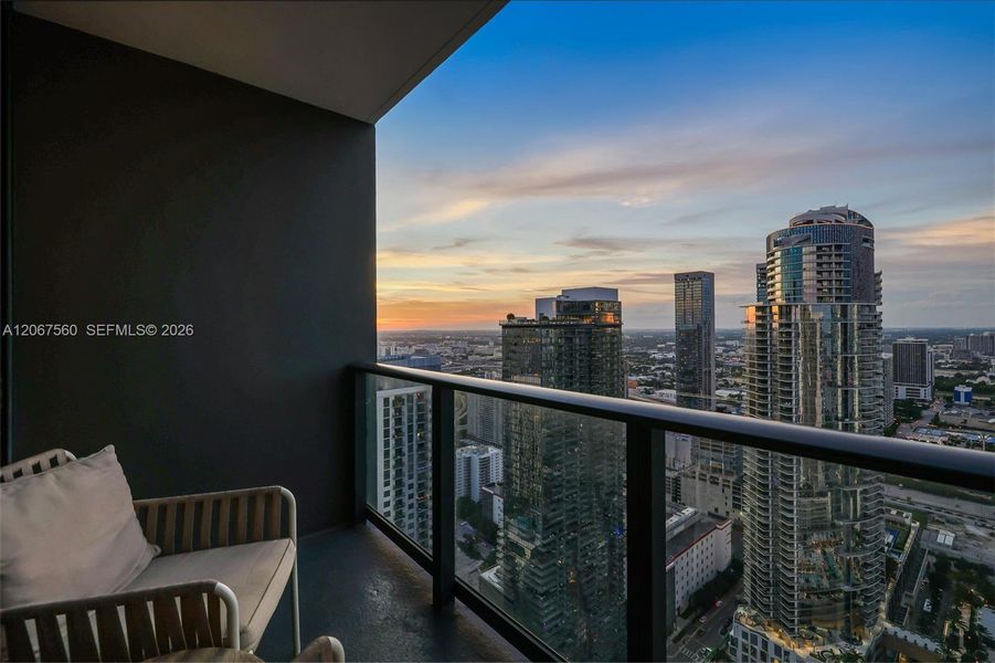Condo located in Miami, FL showcasing its design and architecture (Image 23).
