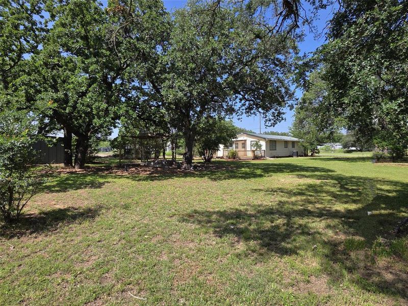 Natural landscape and outdoor views near in Brownwood (Image 15). Natural landscape and outdoor views near in Brownwood (Image 15).
