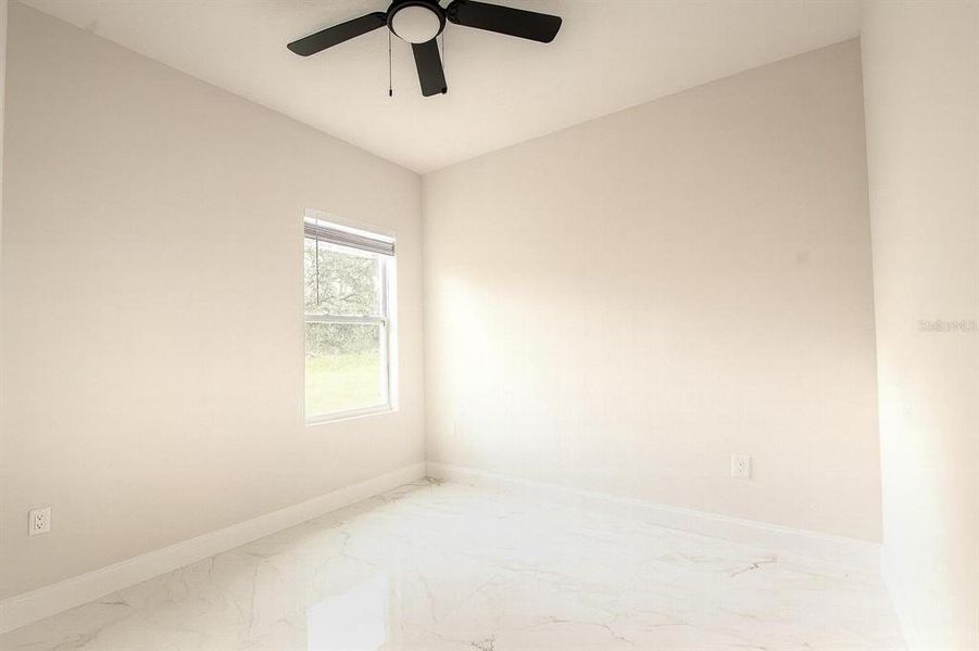 Spacious, unfurnished interior of a new home in , Kissimmee (Image 19).