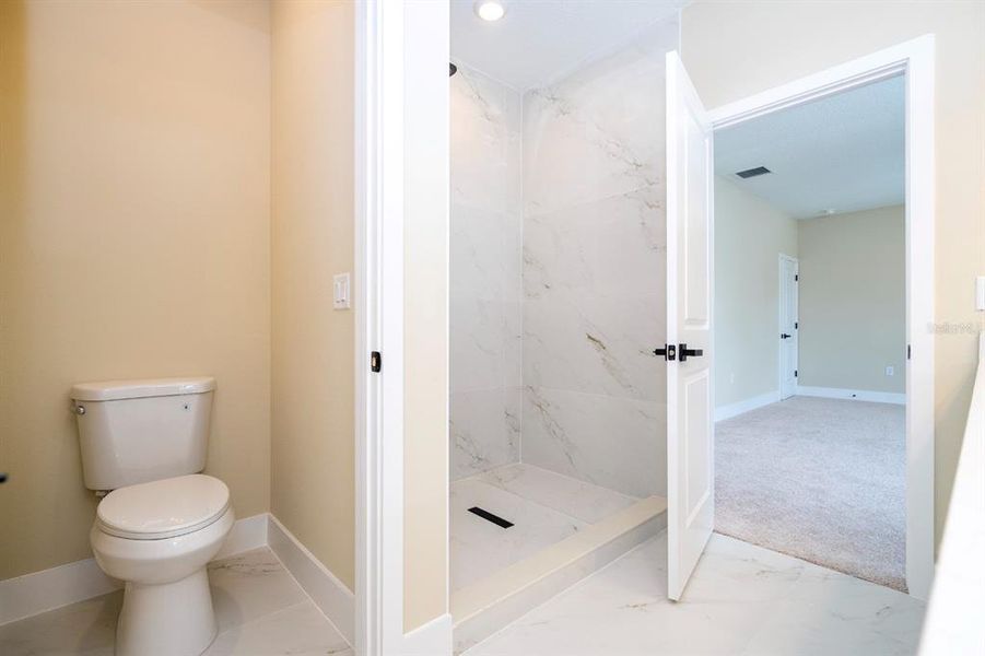 Image 21 of a home in .